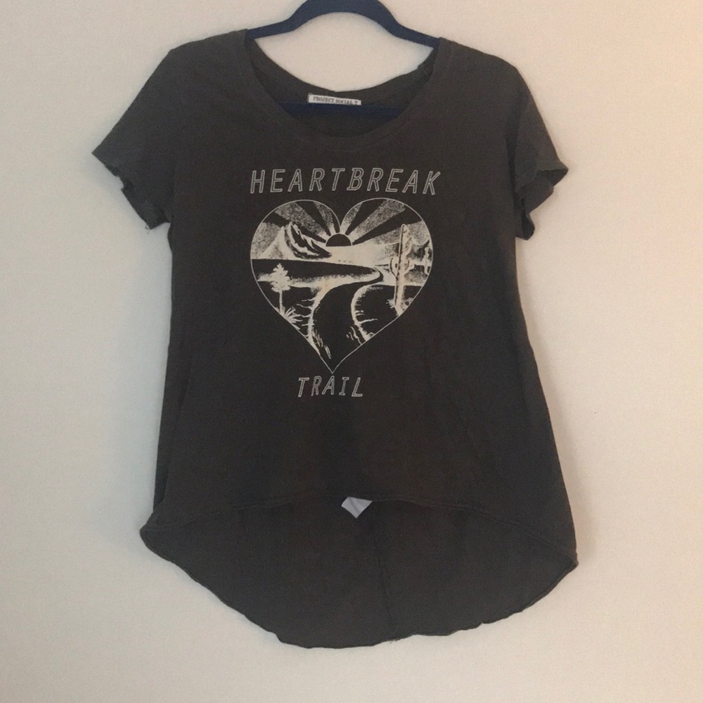 Tee shirt
